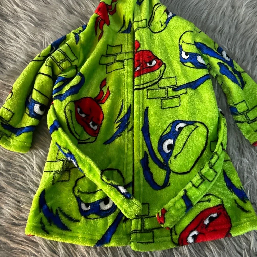 Nickelodeon Teenage Mutant Ninja Turtles Mutant Mayhem Robe Toddler Size XXS/2T